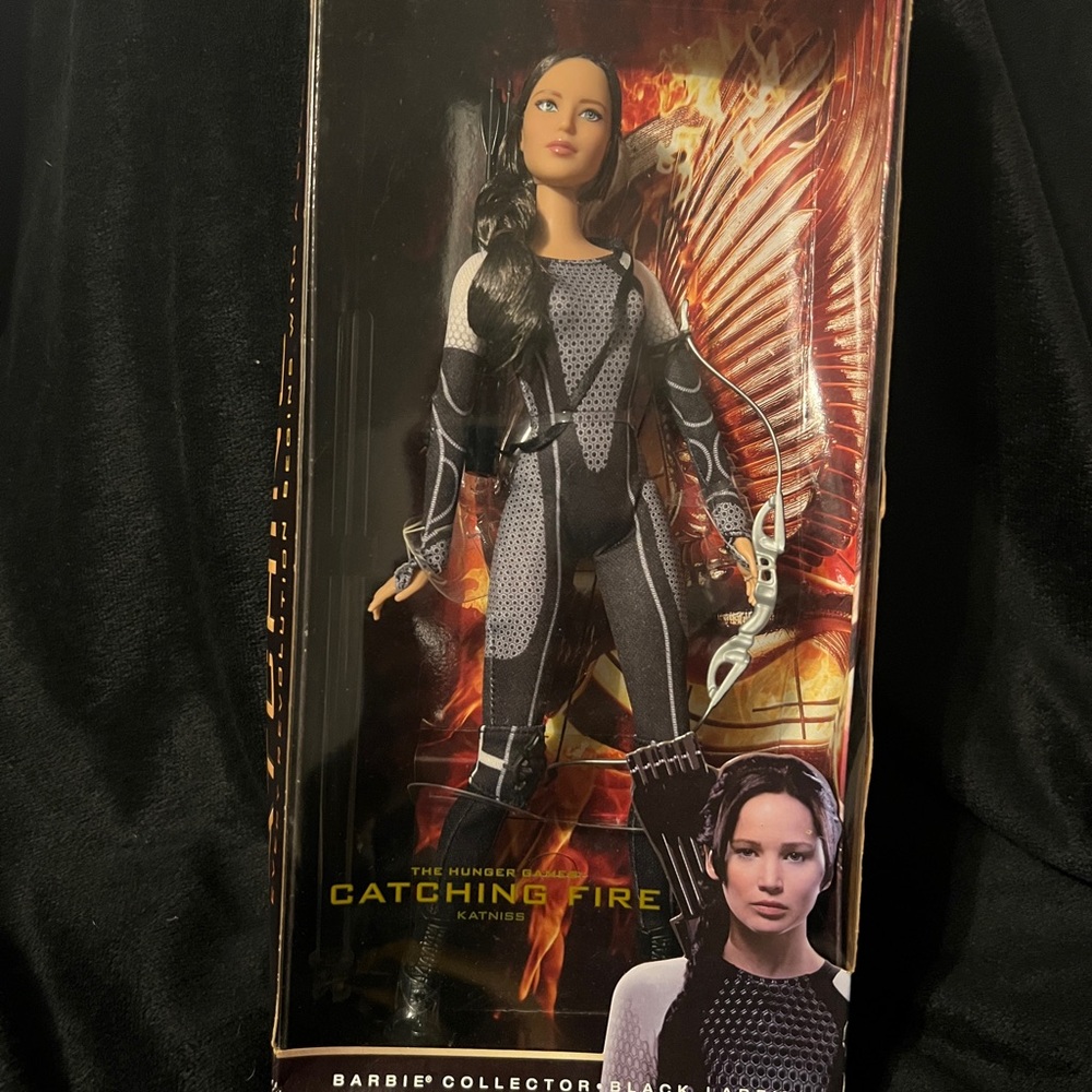 Barbie Collector The Hunger Games: Catching Fire Katniss Everdeen Doll 2013